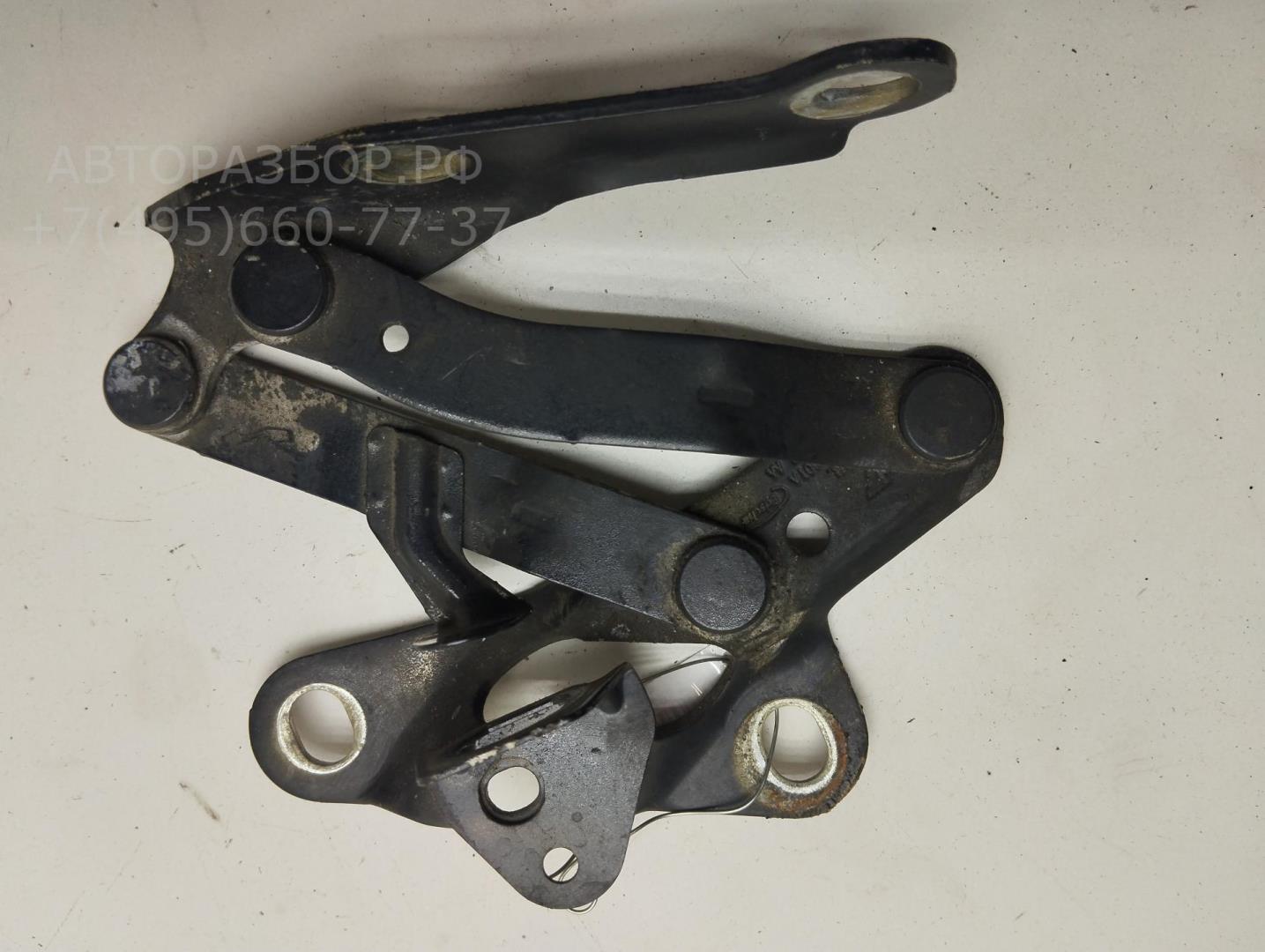 Петля капота правая