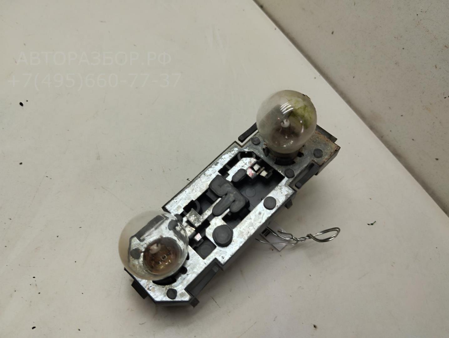 Плата заднего фонаря левого