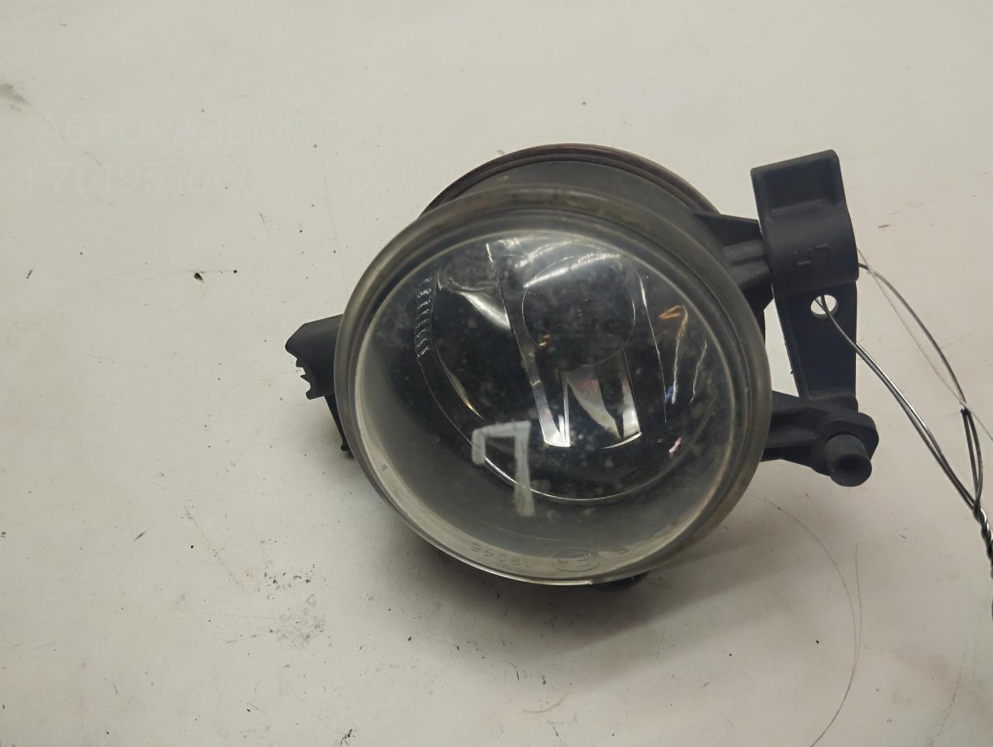Фара противотуманная левая