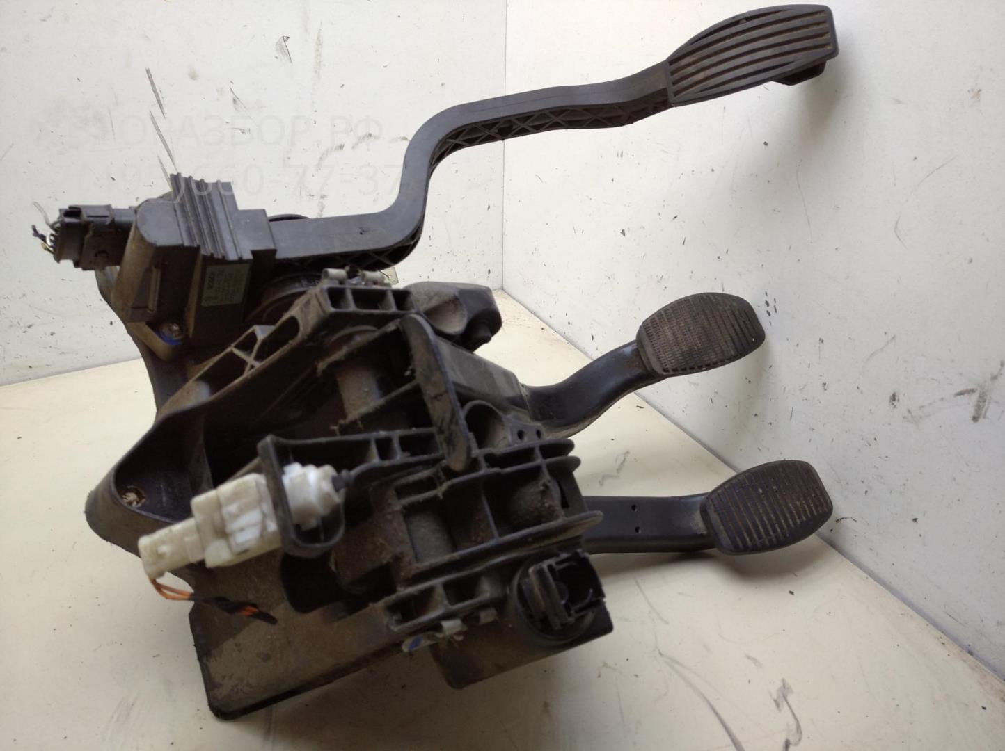 Блок педалей