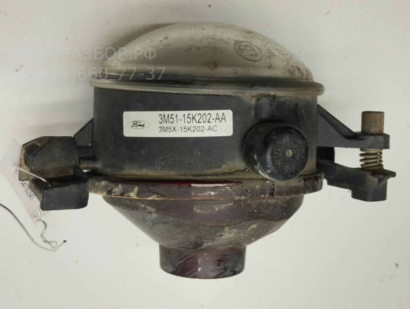 Фара противотуманная левая