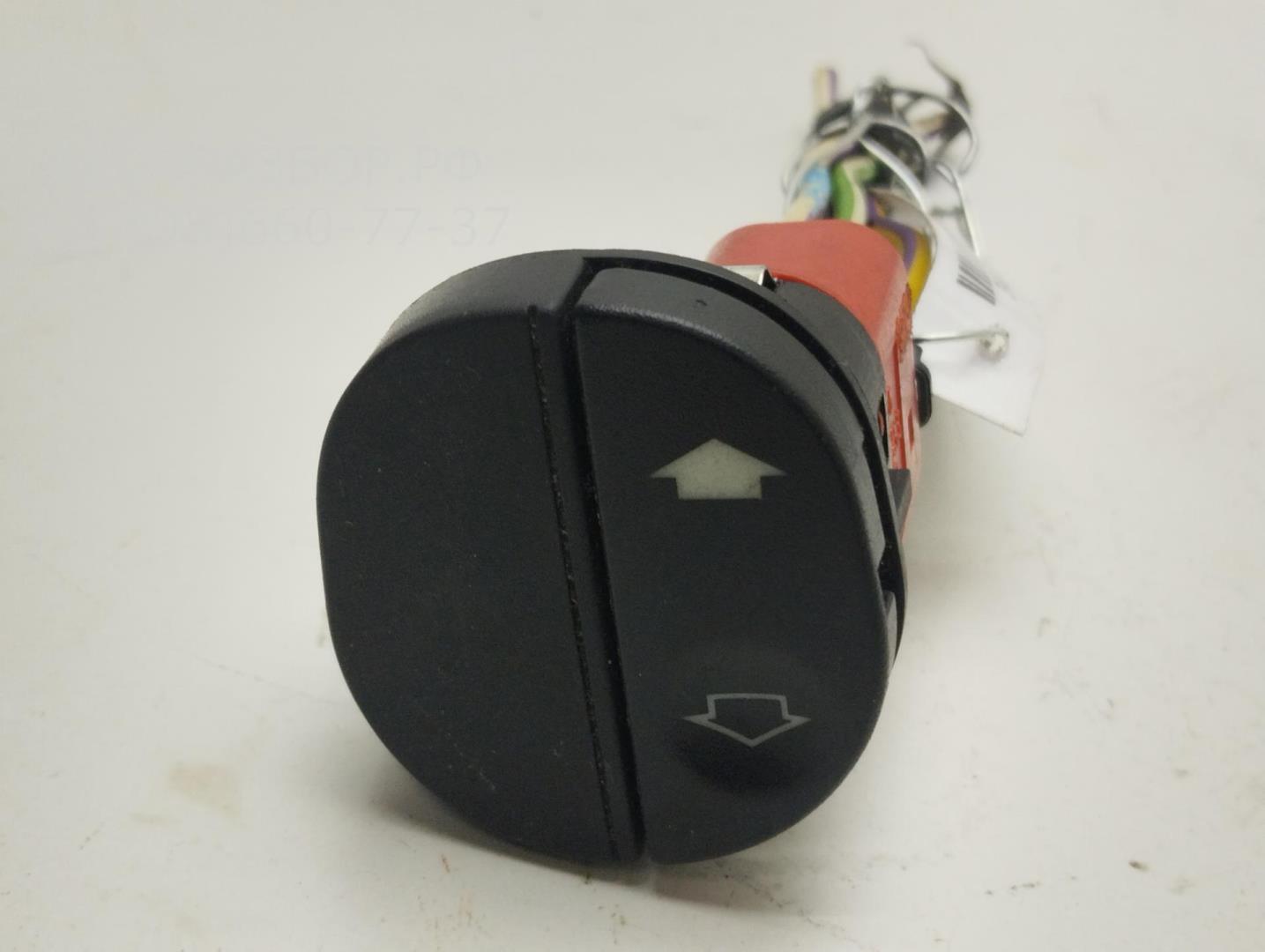 Кнопка стеклоподъемника