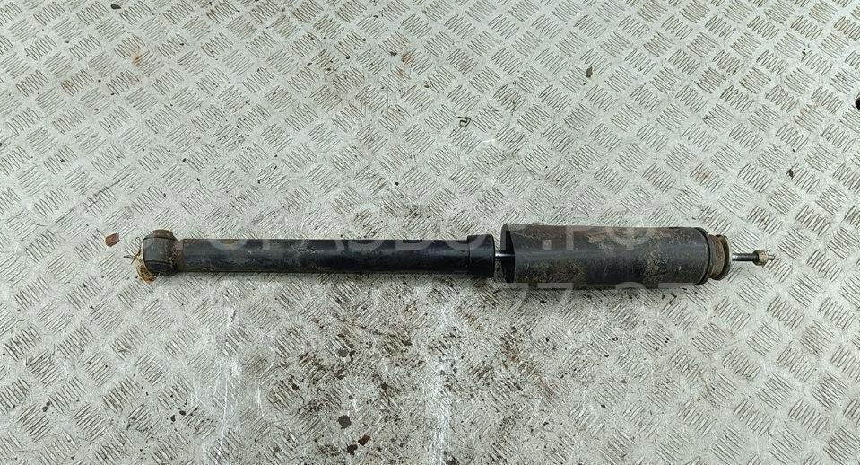 Амортизатор задний правый