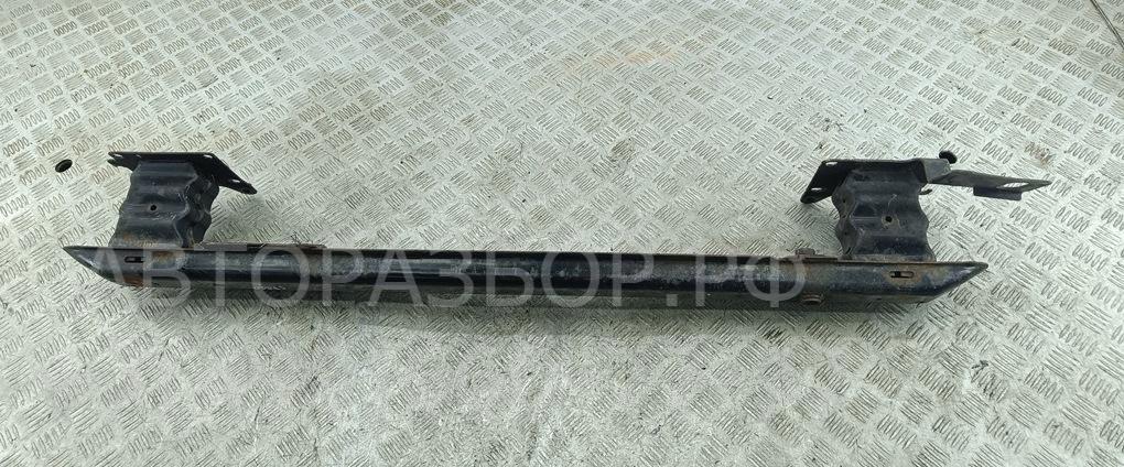 Усилитель переднего бампера