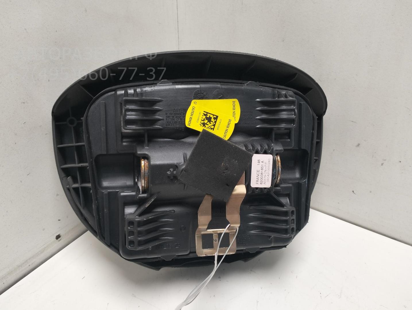 Подушка безопасности в рулевое колесо