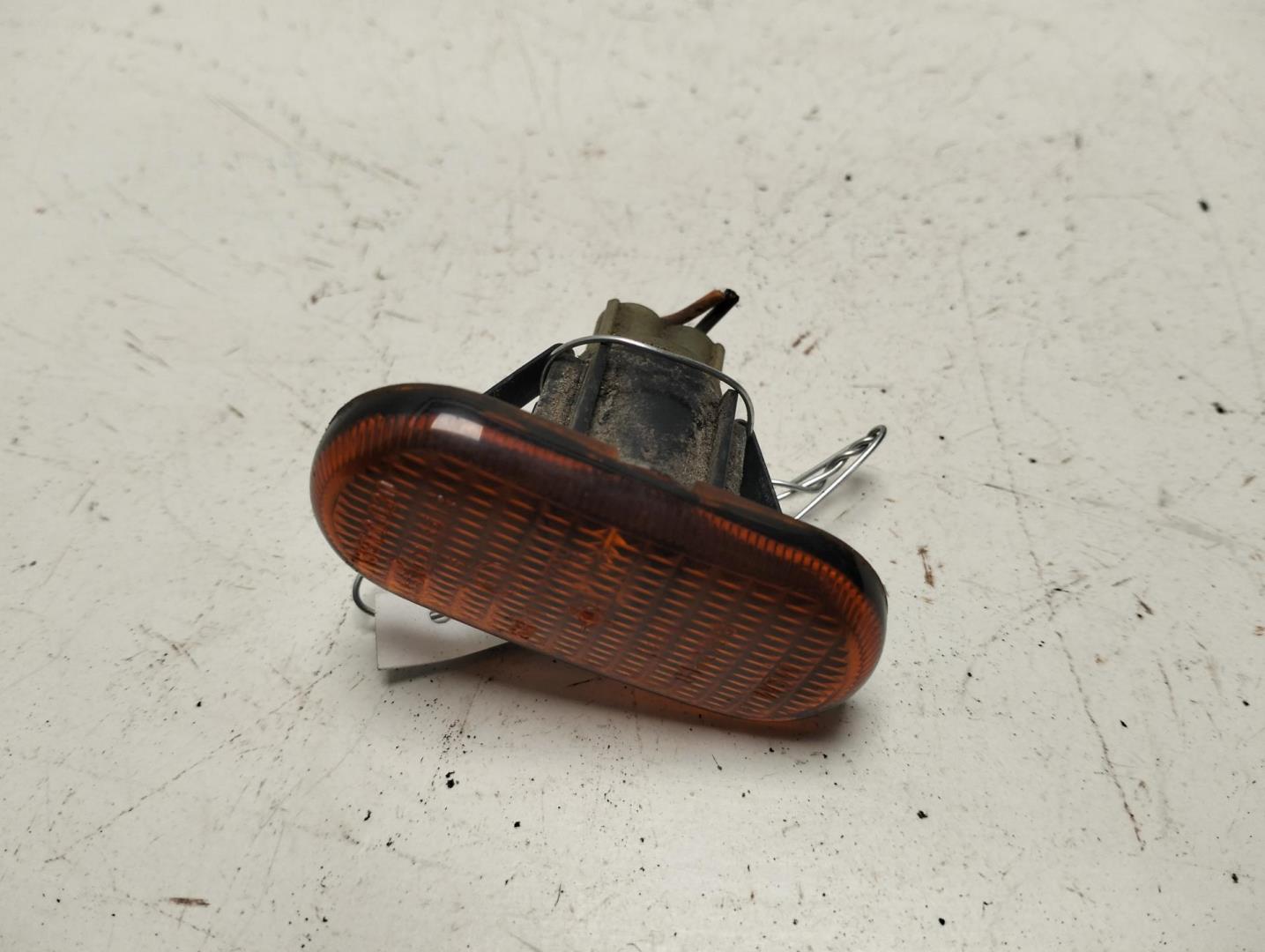 Указатель поворота правый