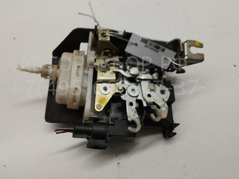 Замок двери передней правой