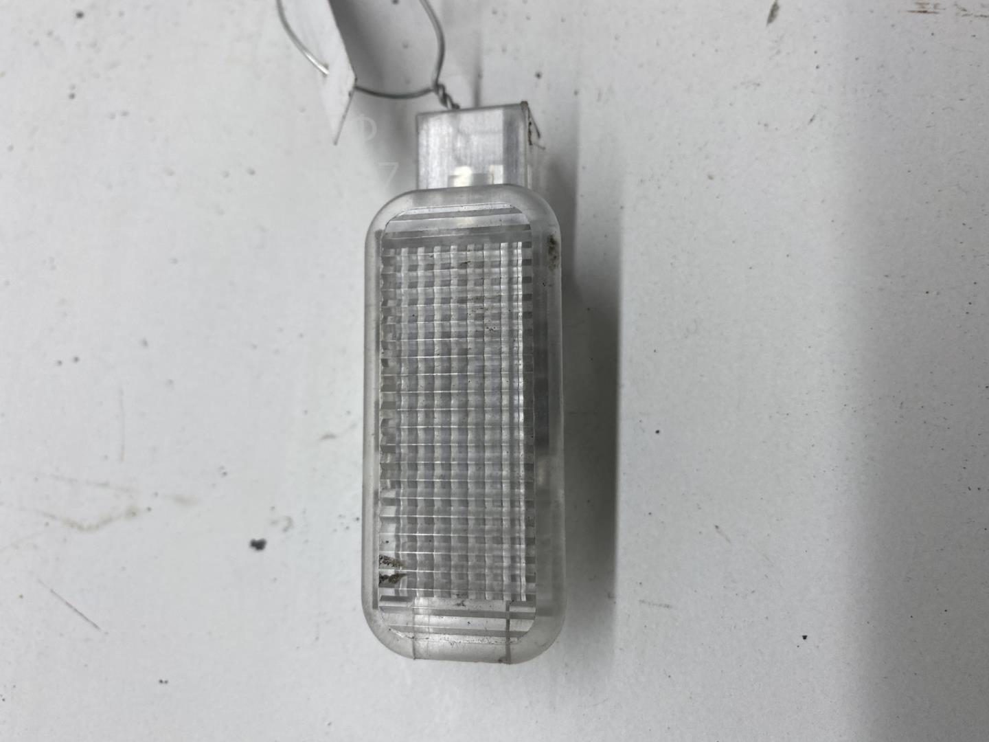 Плафон салонный