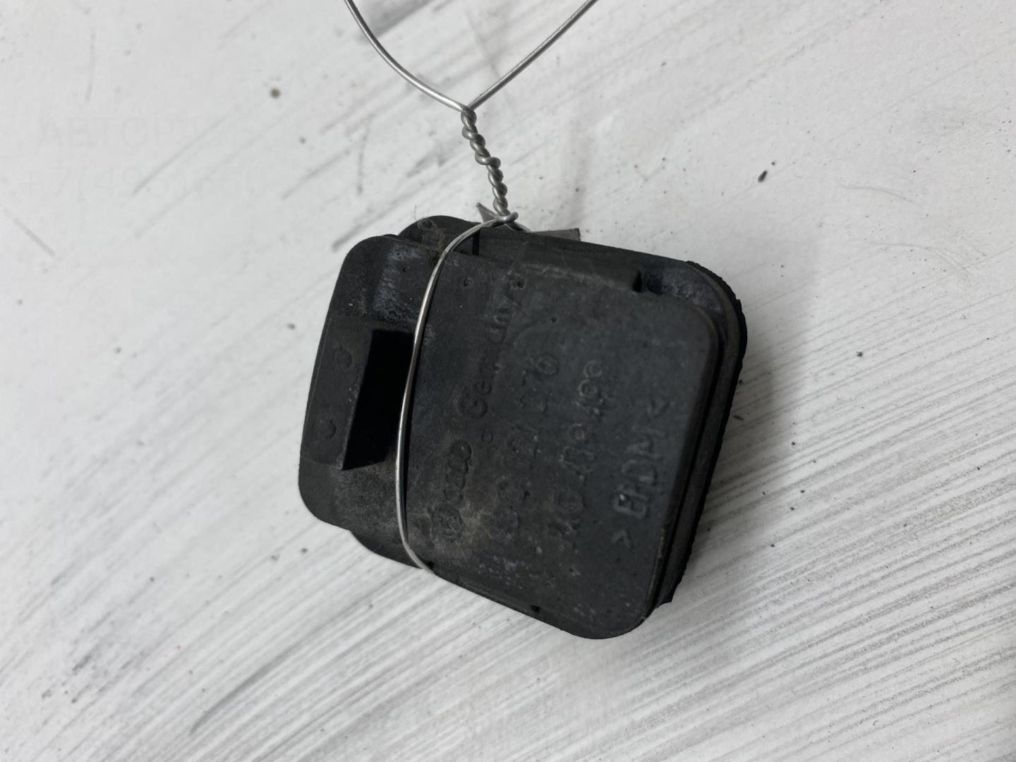 Кронштейн радиатора