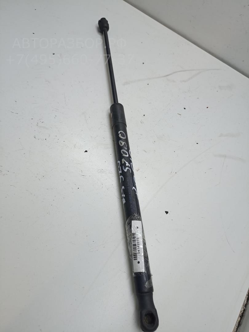 Амортизатор крышки багажника