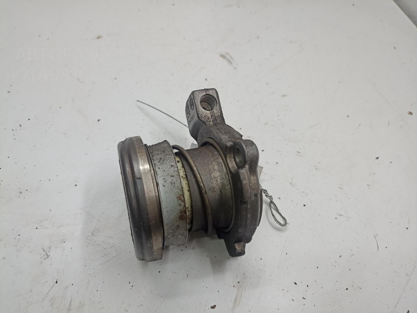 Цилиндр сцепления рабочий