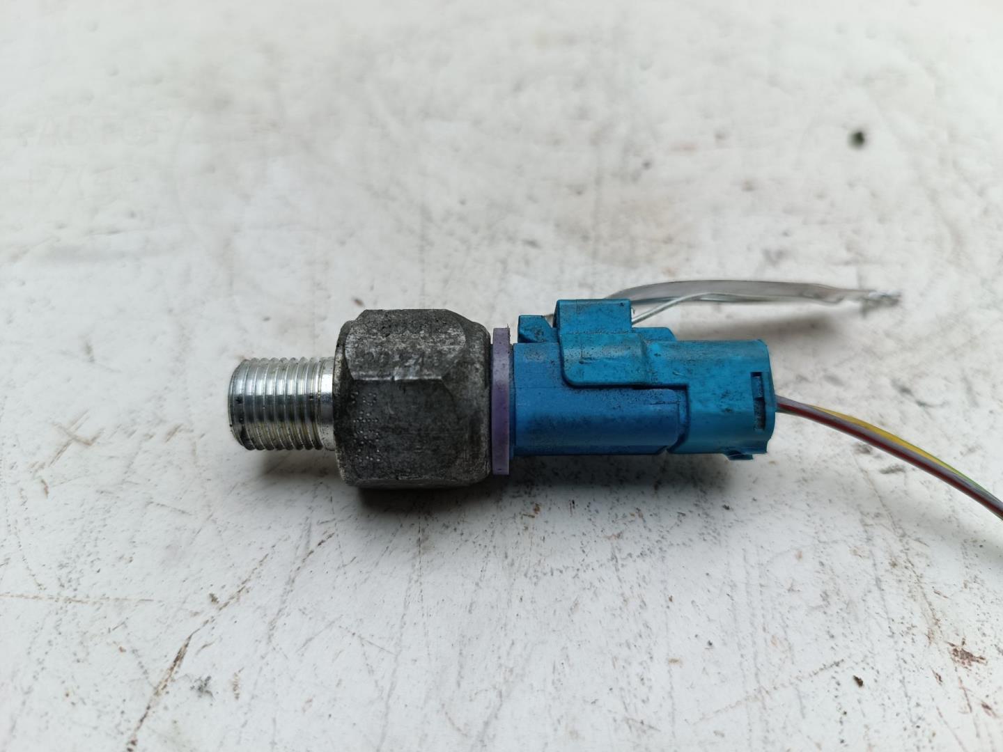 Датчик давления масла