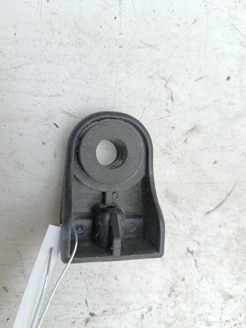 Кронштейн радиатора