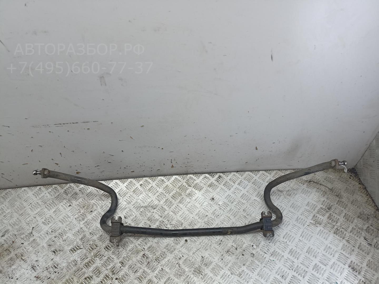 Стабилизатор передний