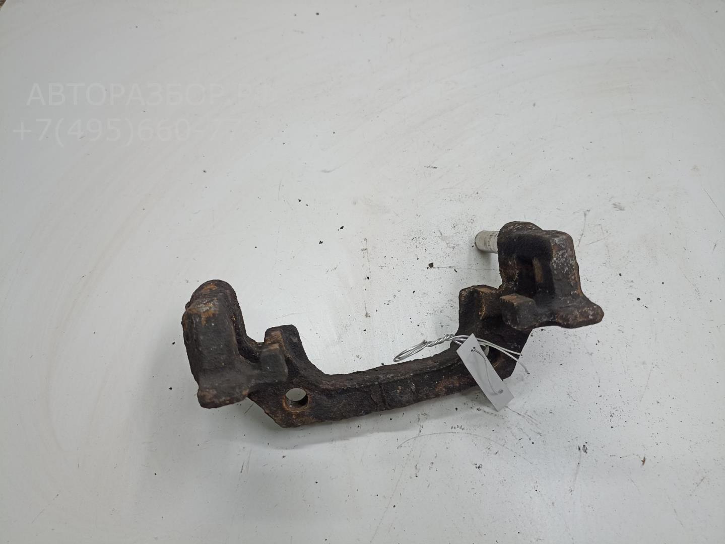 Скоба суппорта заднего