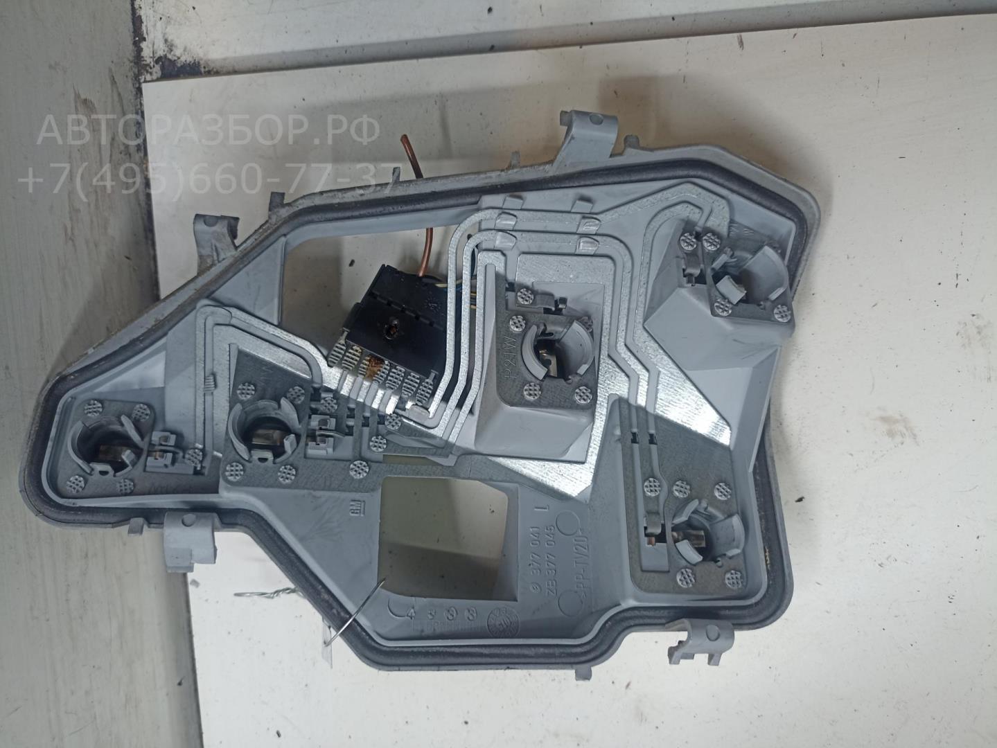 Плата заднего фонаря левого