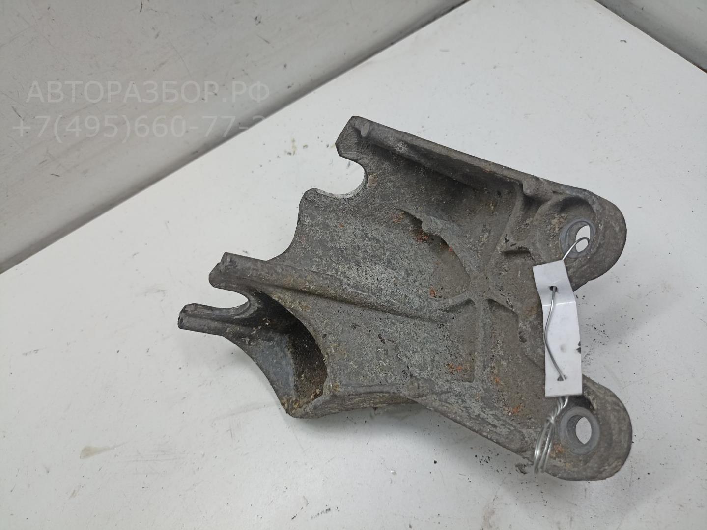 Кронштейн (сопут. товар)