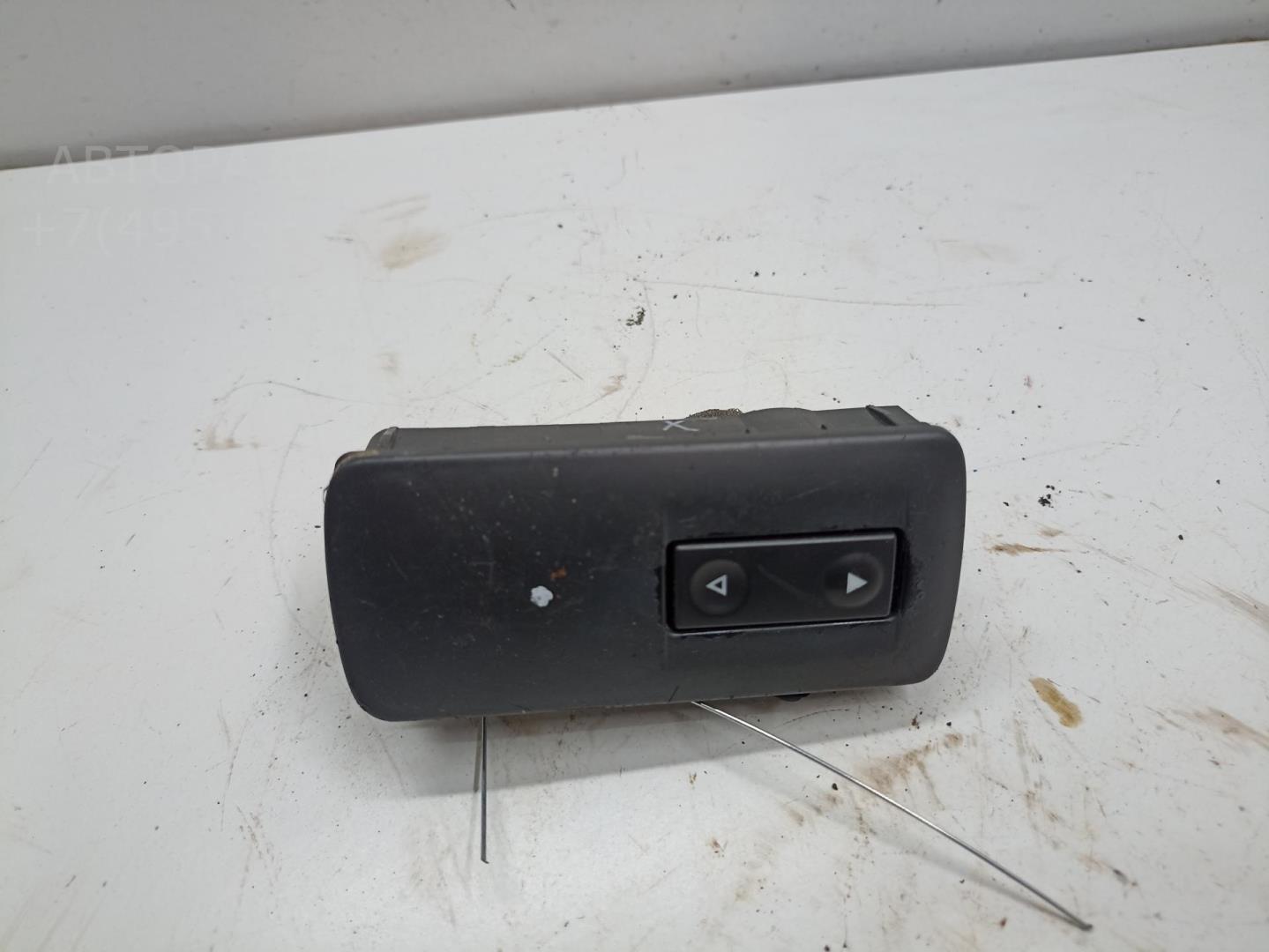 Кнопка стеклоподъемника