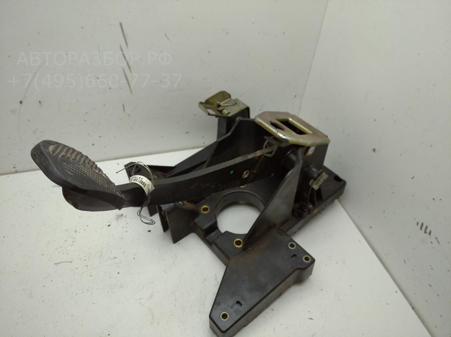 Блок педалей