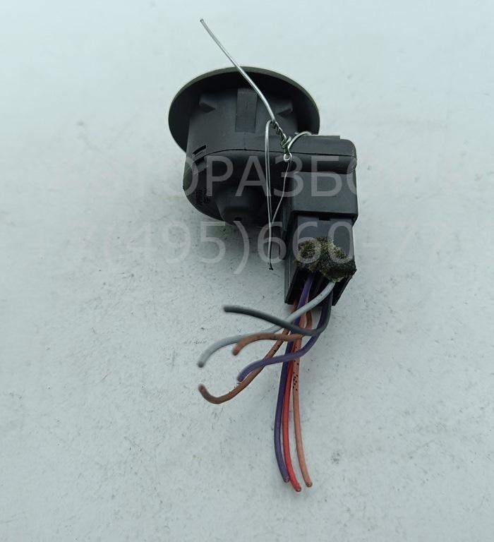 Кнопка регулировки зеркала