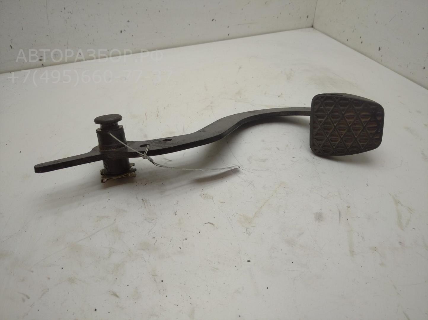 Педаль тормоза