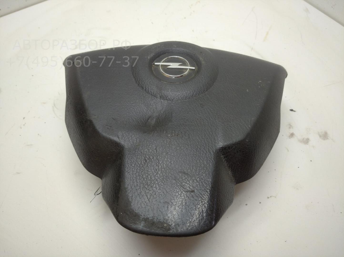 Подушка безопасности в рулевое колесо