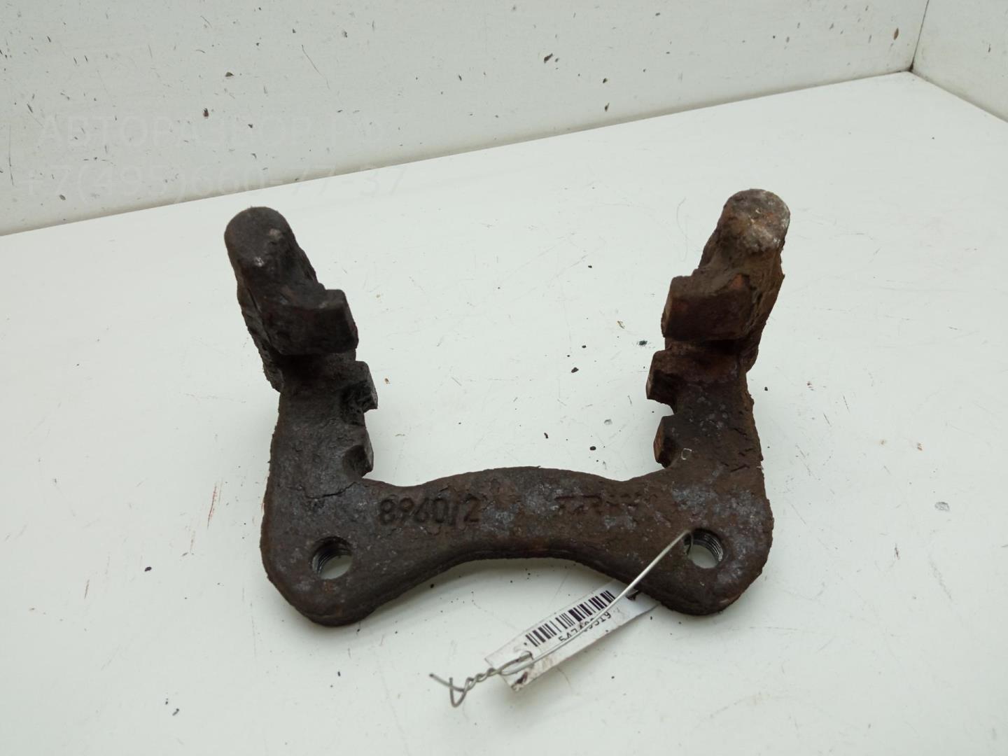 Скоба суппорта заднего