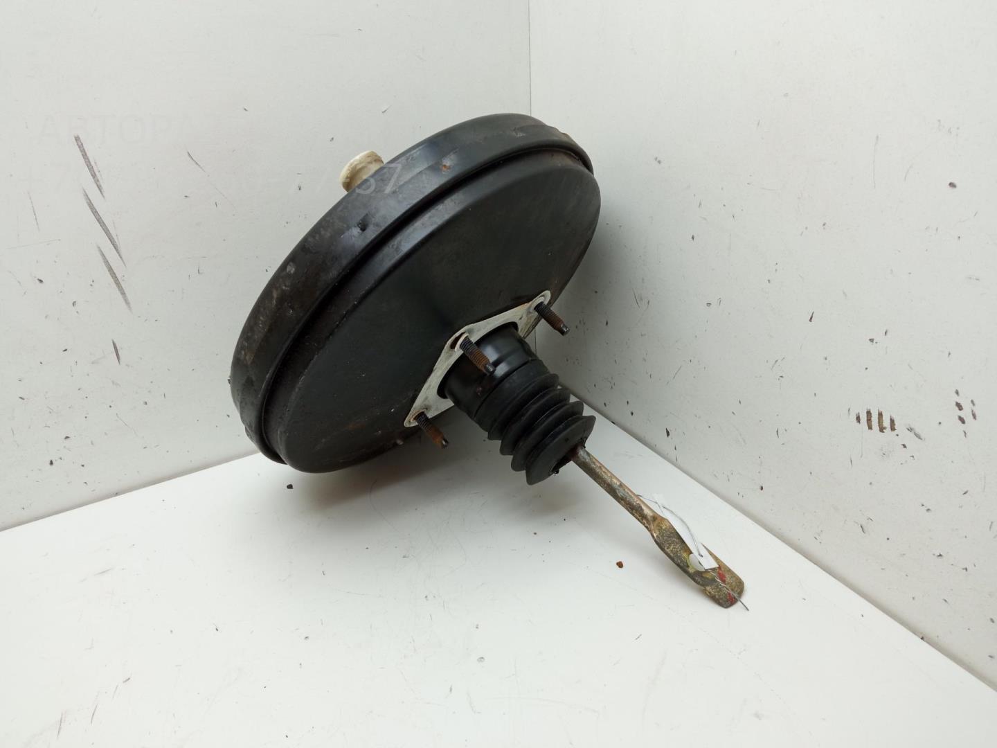 Усилитель тормозов вакуумный