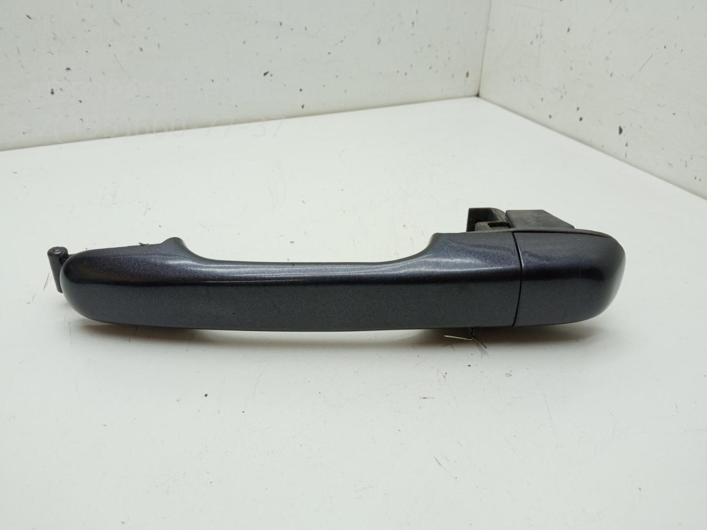 Ручка двери задней наружная левая