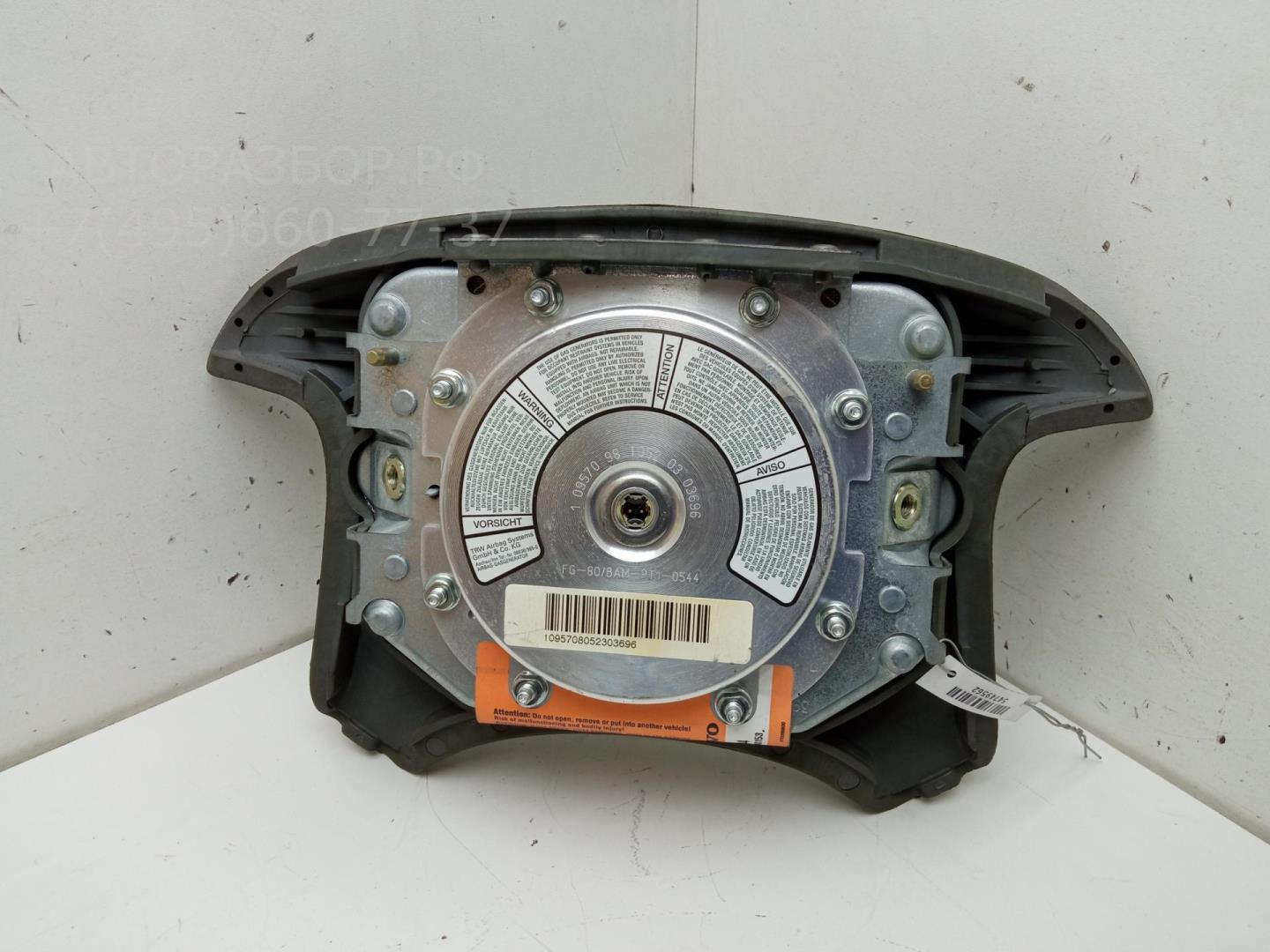 Подушка безопасности в рулевое колесо