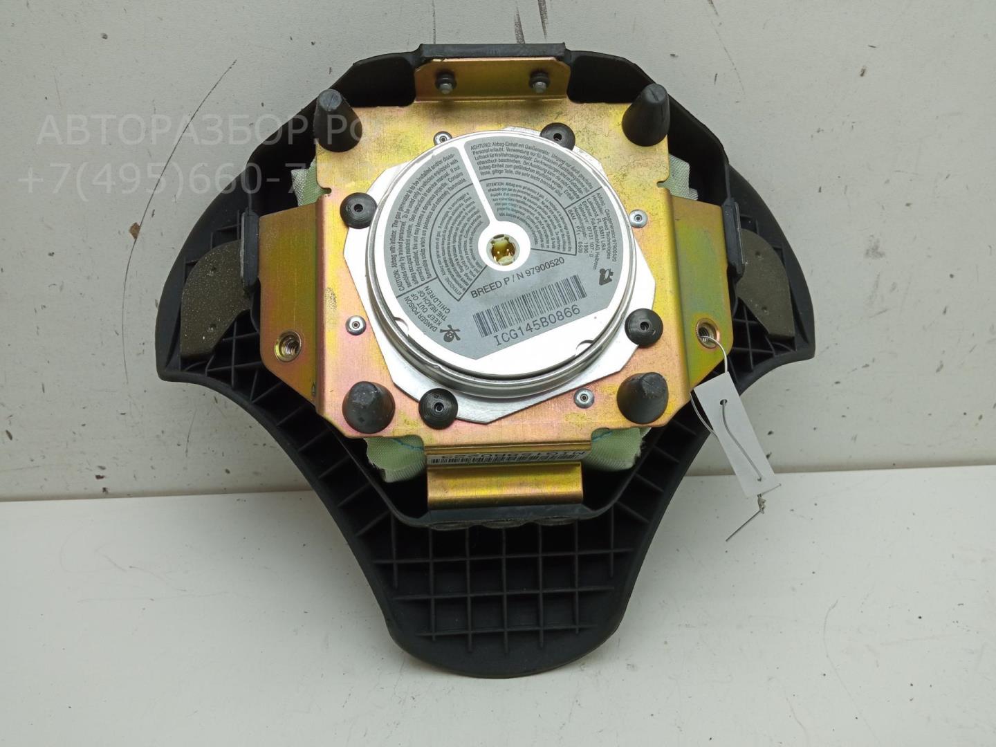 Подушка безопасности в рулевое колесо