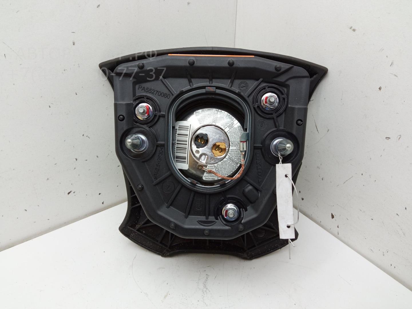 Подушка безопасности в рулевое колесо