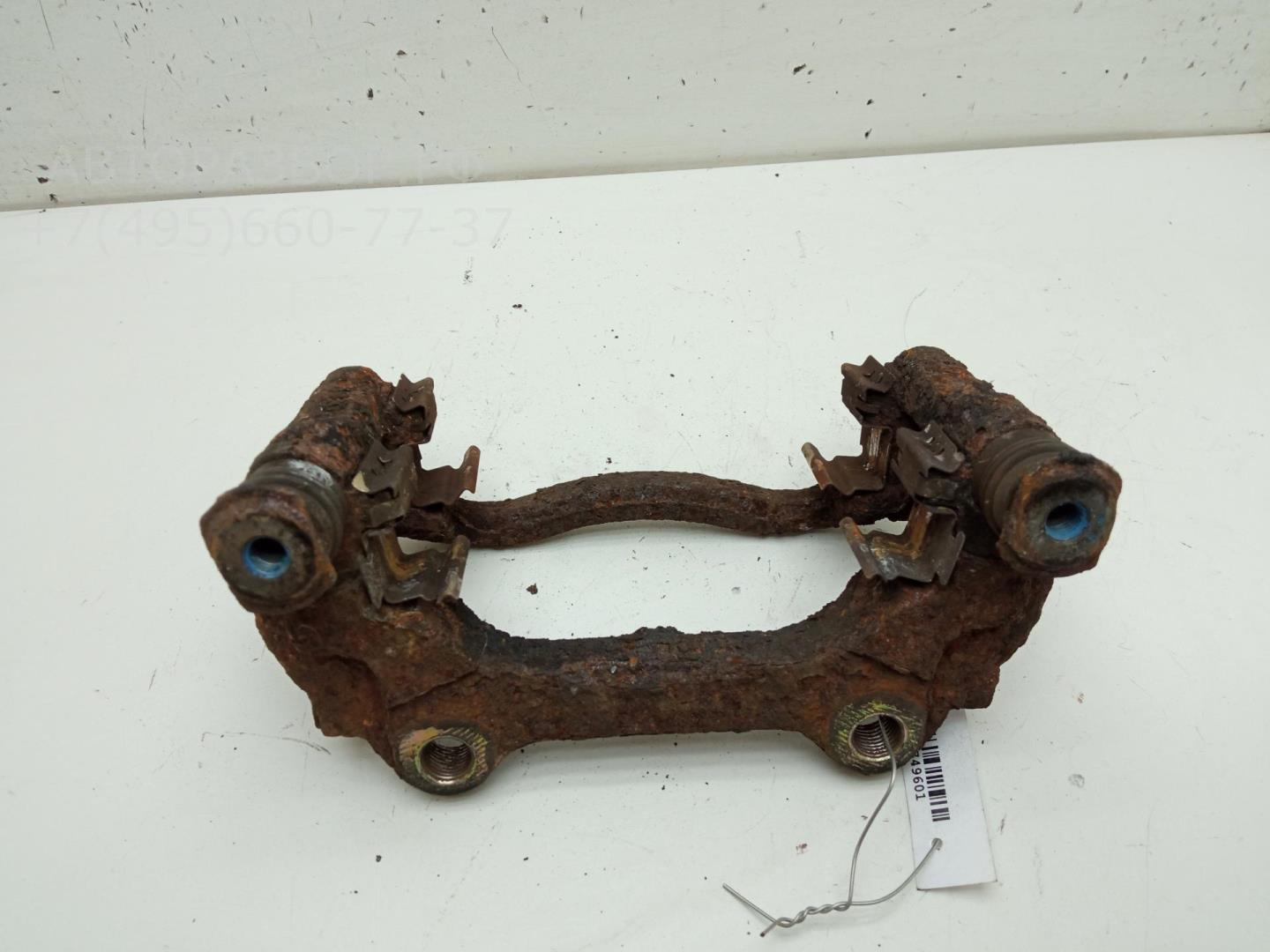 Скоба суппорта переднего