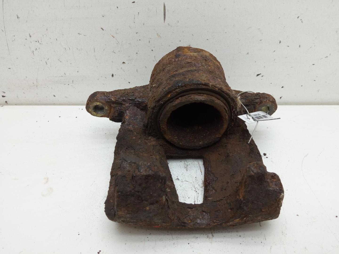 Суппорт передний левый