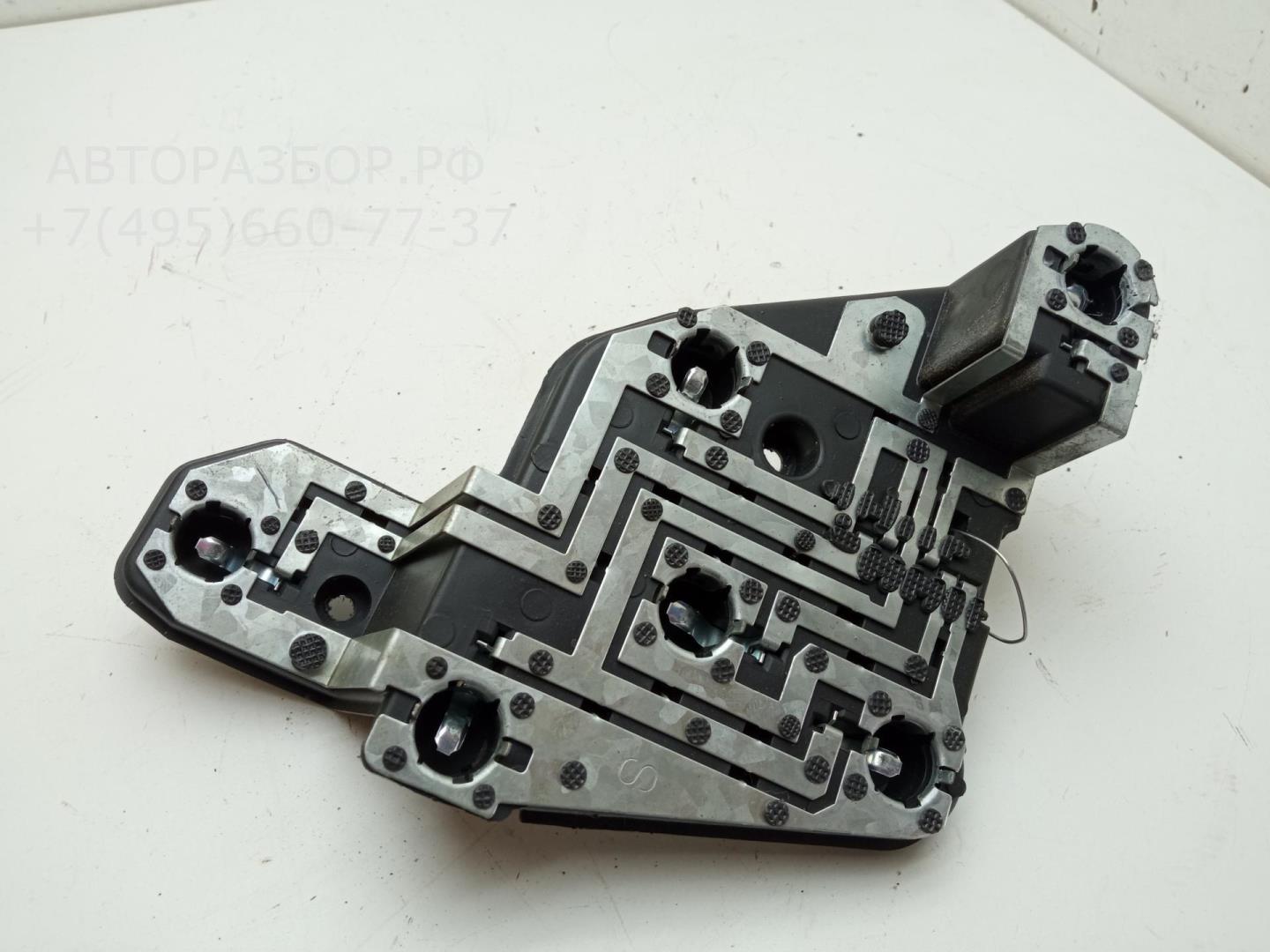 Плата заднего фонаря левого