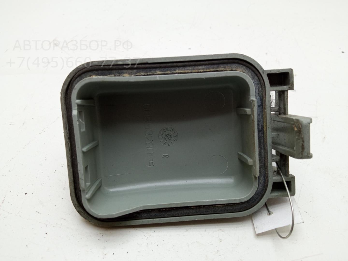 Крышка фары левой