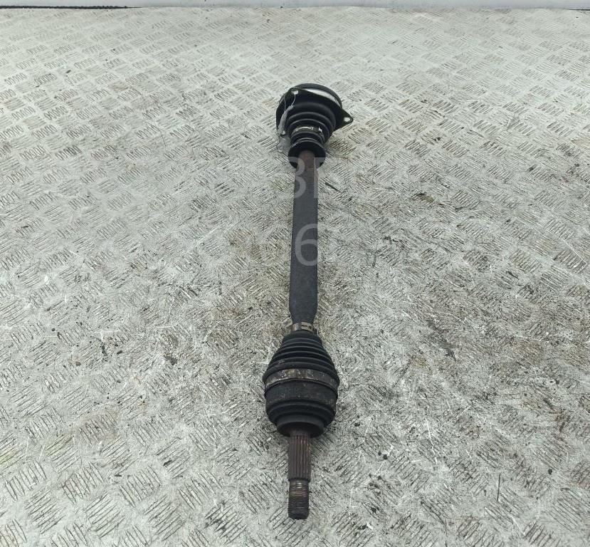 Полуось передняя левая