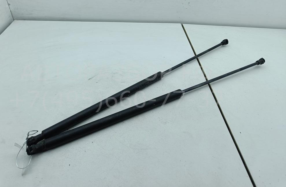 Амортизатор крышки багажника