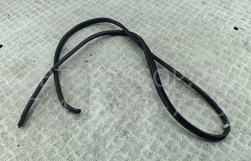 Уплотнитель двери