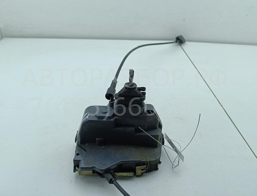 Замок двери задней левой