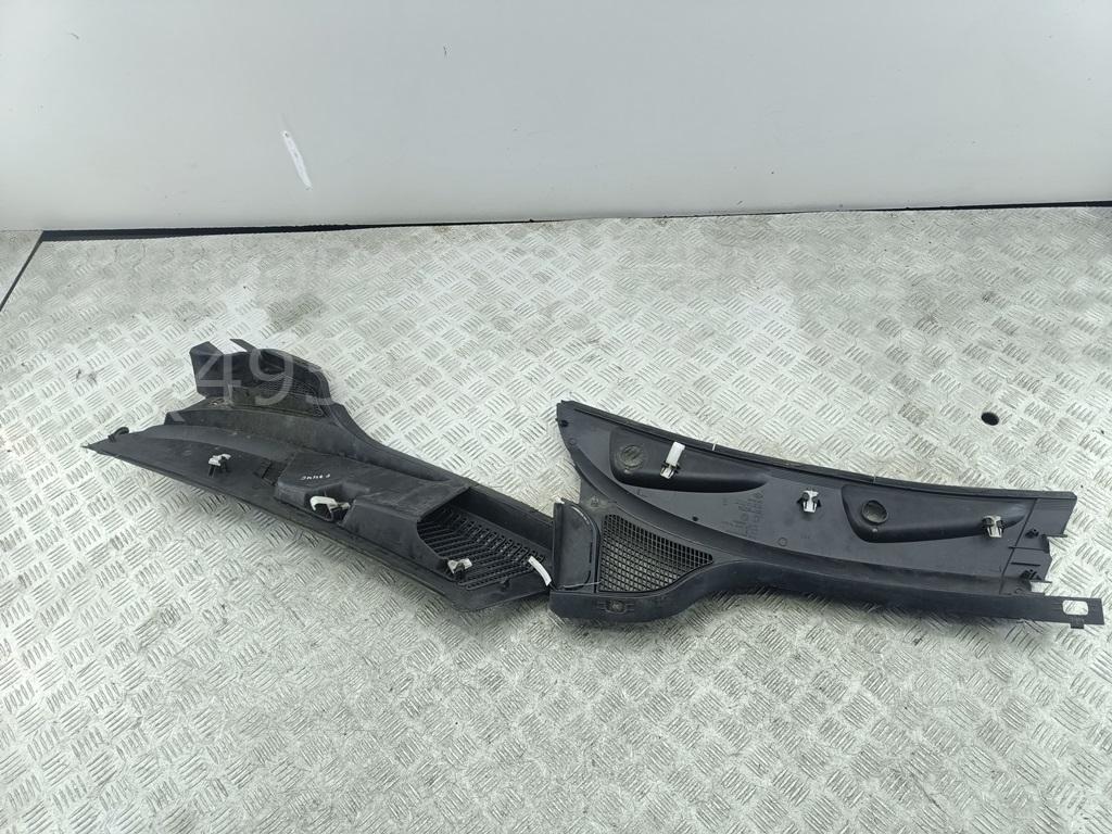 Решетка стеклоочистителей (Жабо)