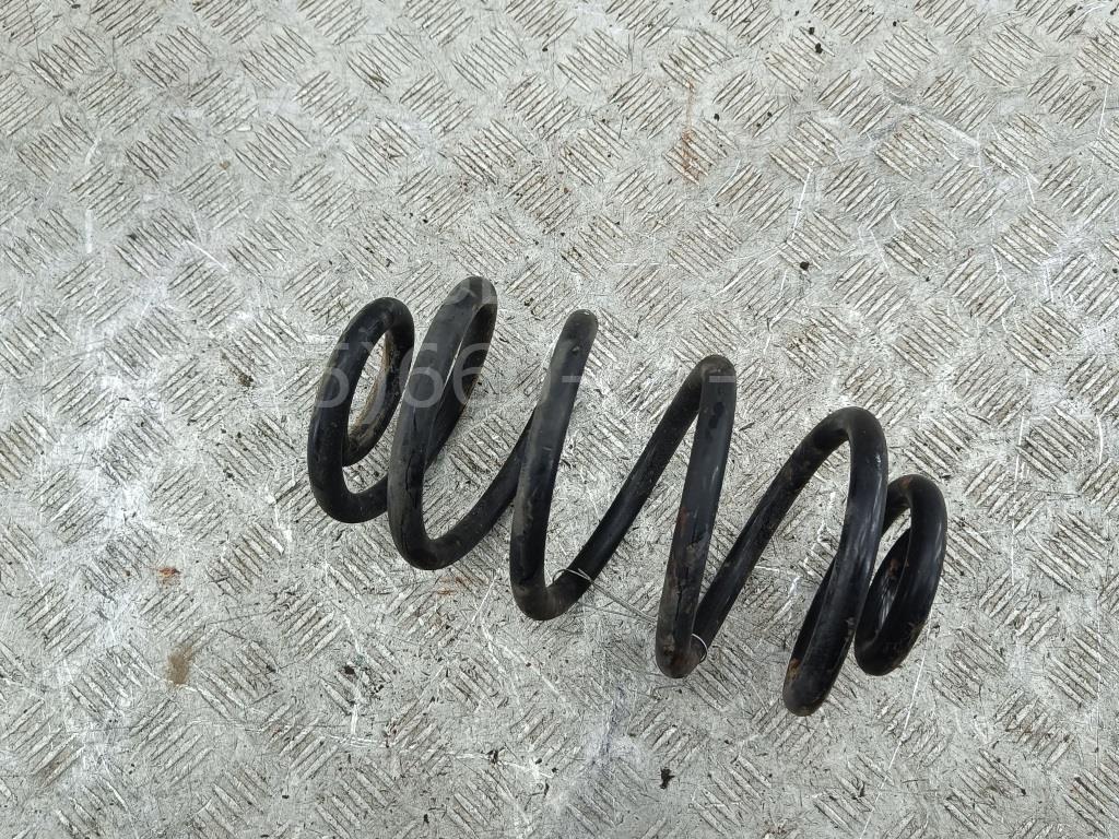 Пружина задняя