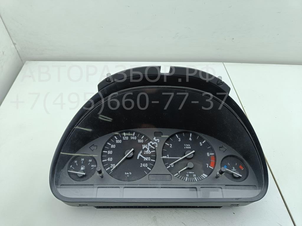 Панель приборов