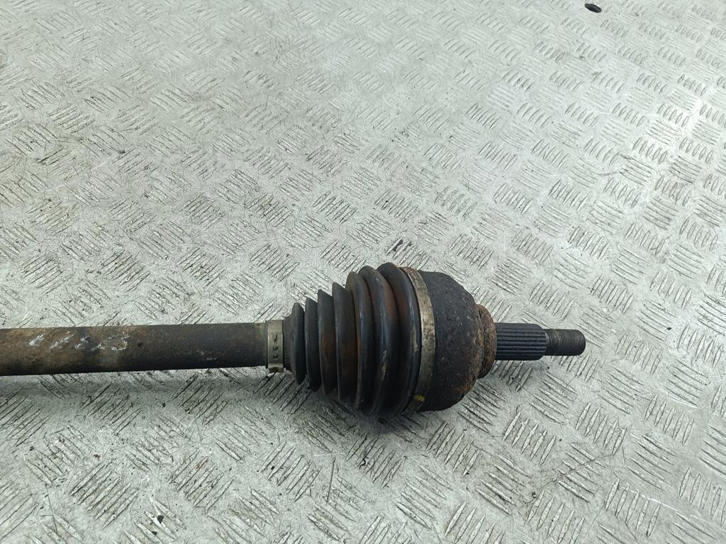 Полуось передняя левая