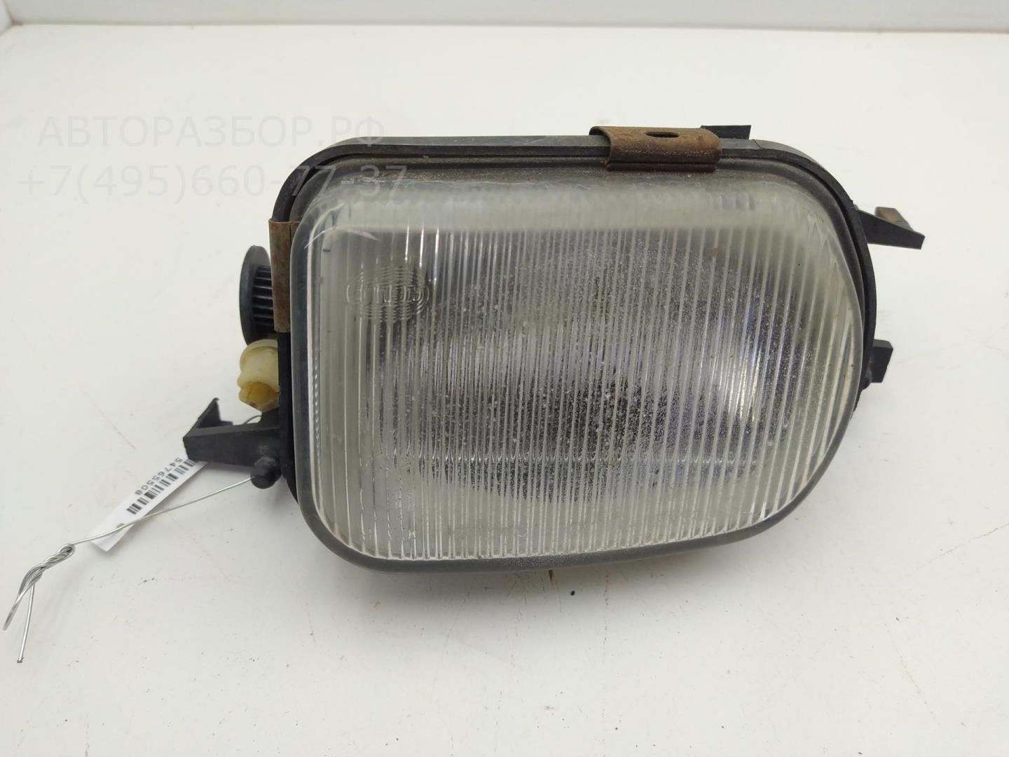 Фара противотуманная левая