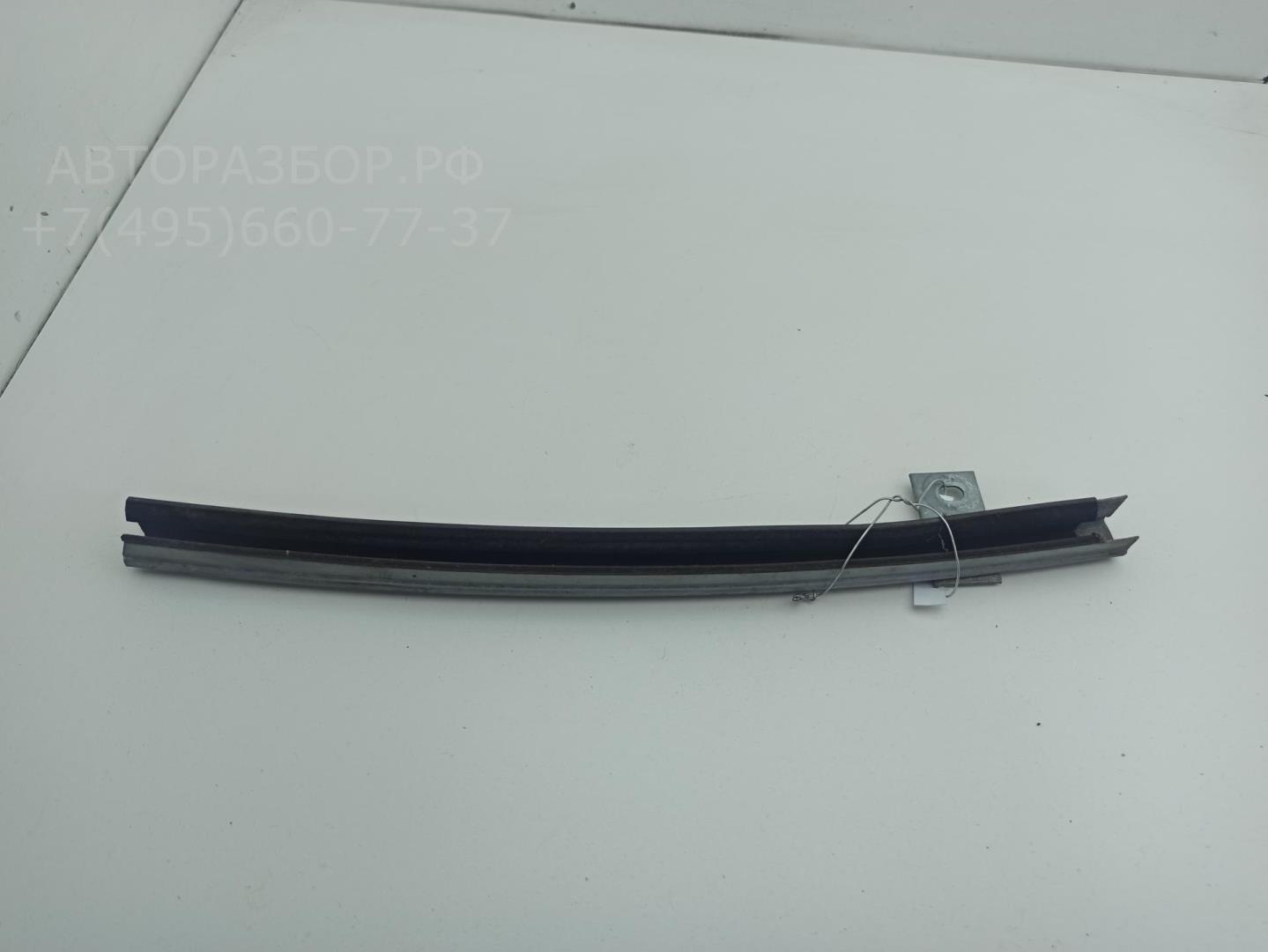 Уплотнитель двери