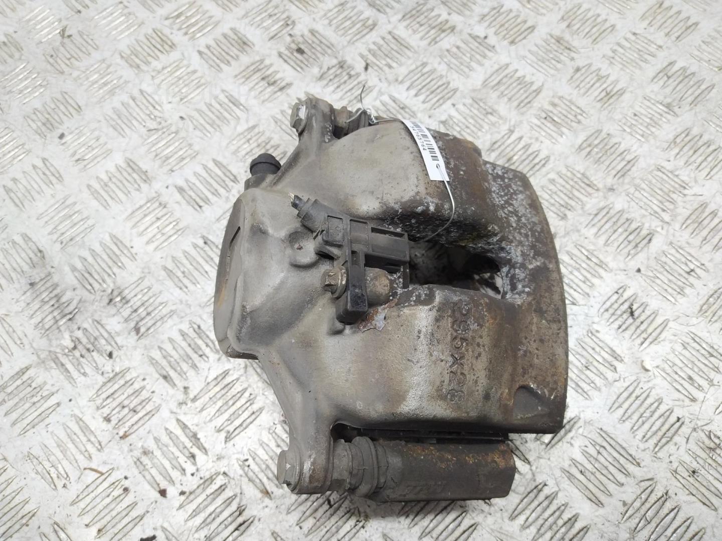 Суппорт передний правый