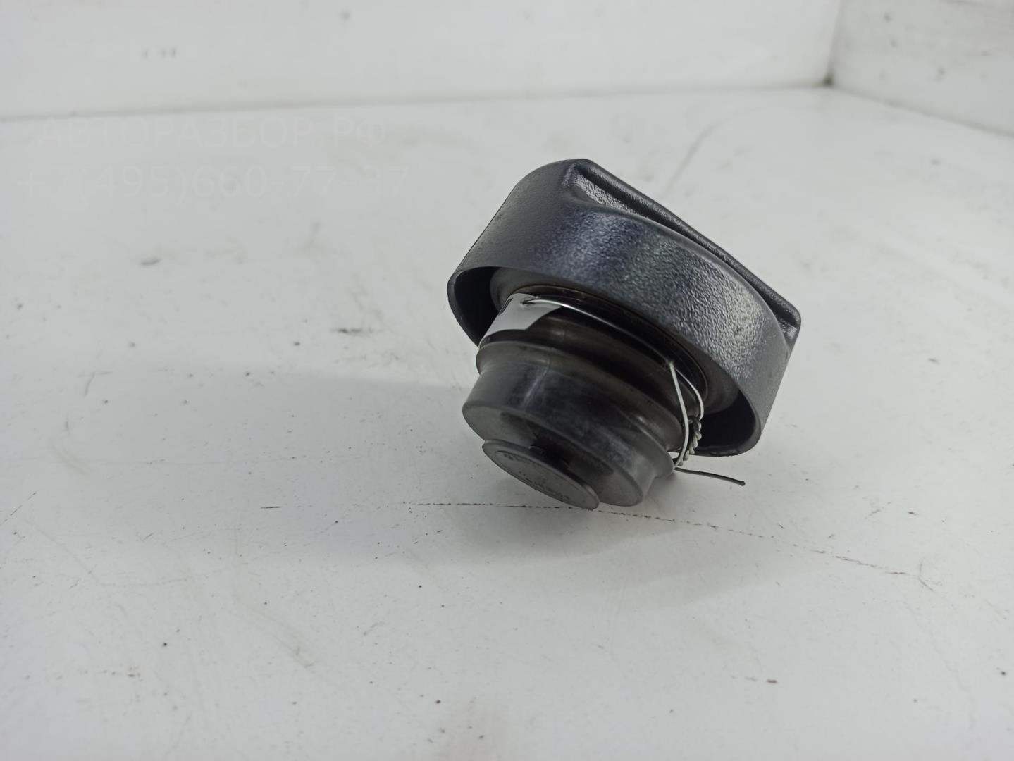 Крышка топливного бака