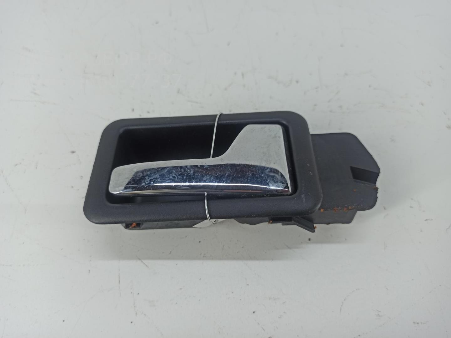 Ручка двери задней внутренняя правая