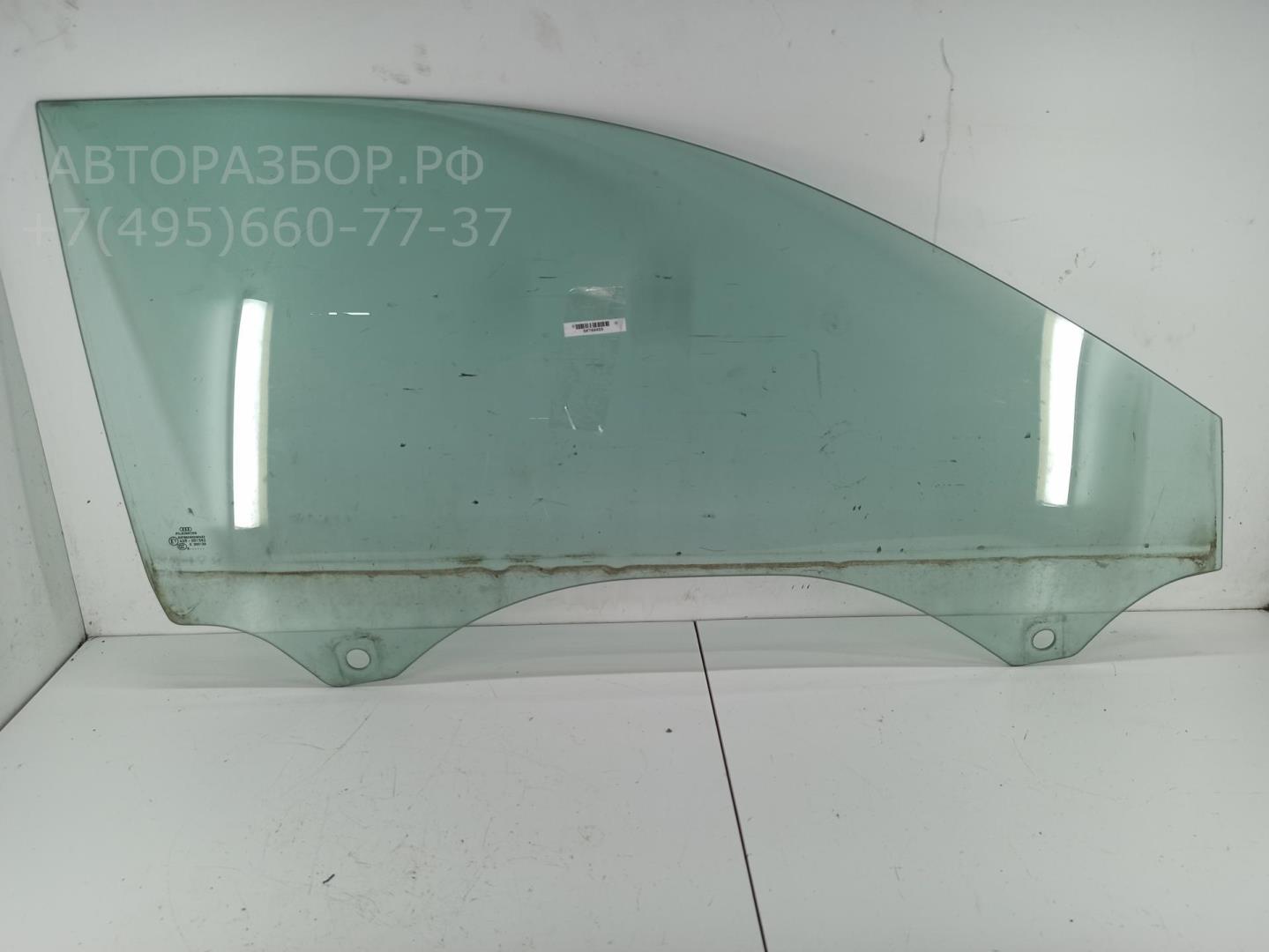 Стекло двери передней правой